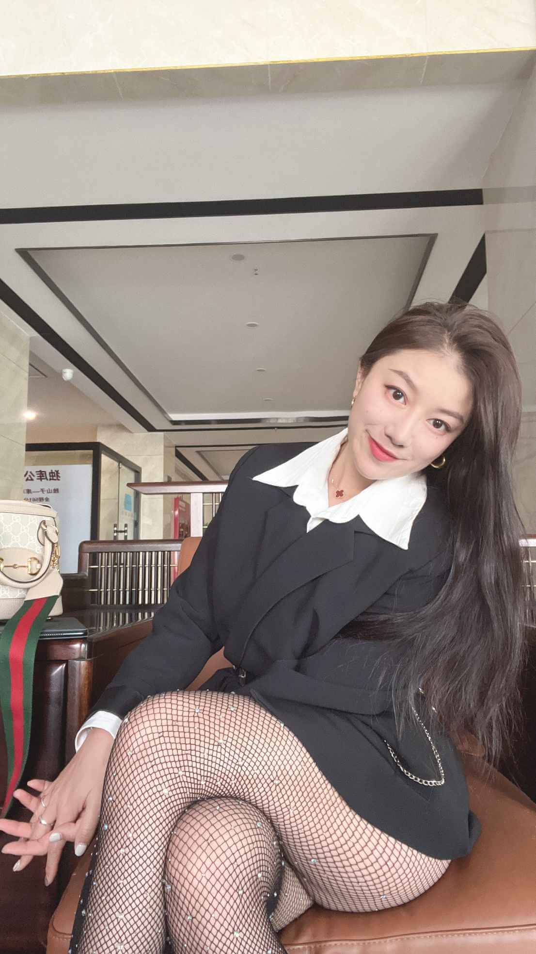 1673858806-96a3be3cf272e01