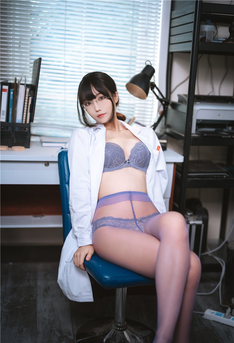 1408abc32a6352_1_post