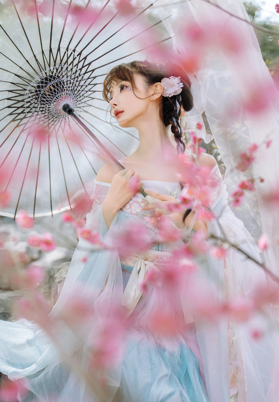 柳郁子cos：让你的魅力瞬间升华的cos合集 - 萌妹女神-萌妹女神