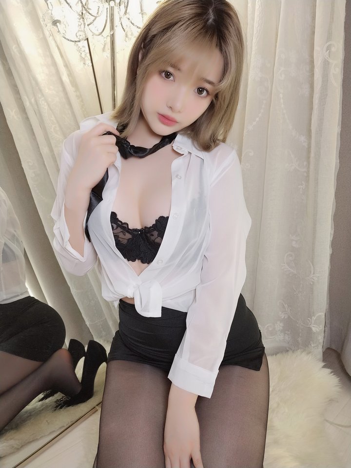 赏析一尾阿梓什么人的原图，感受艺术的震撼力 - 萌妹女神-萌妹女神
